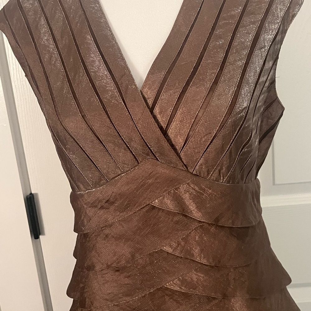 Adrianna Papell Bronze Tiered Cocktail Dress Size 8 - Picture 5 of 9